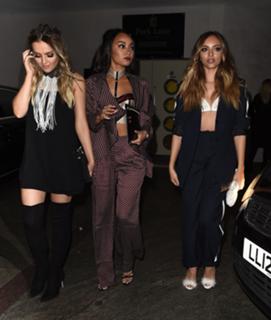 Leigh-Anne feet photo thumbnail