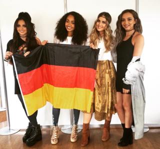 Leigh-Anne feet photo thumbnail