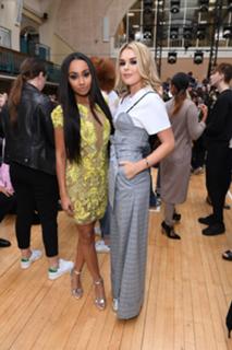 Leigh-Anne feet photo thumbnail