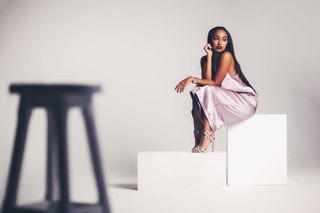 Leigh-Anne feet photo thumbnail