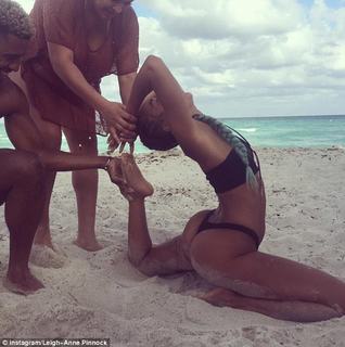 Leigh-Anne feet photo thumbnail