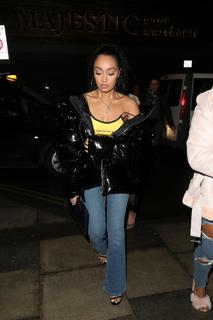 Leigh-Anne feet photo thumbnail