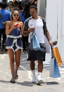 Leigh-Anne feet photo thumbnail