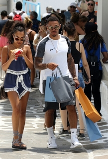 Leigh-Anne feet photo thumbnail