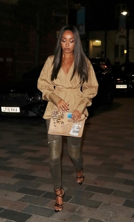 Leigh-Anne feet photo thumbnail