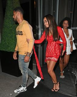 Leigh-Anne feet photo thumbnail