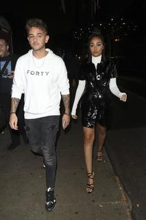 Leigh-Anne feet photo thumbnail