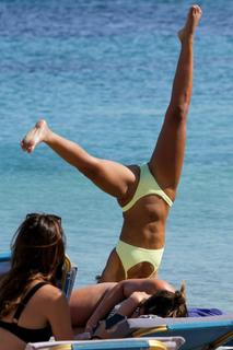 Leigh-Anne feet photo thumbnail