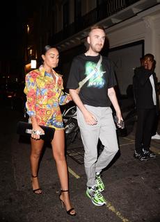 Leigh-Anne feet photo thumbnail