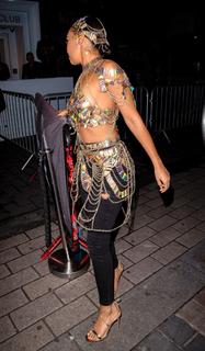 Leigh-Anne feet photo thumbnail