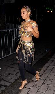 Leigh-Anne feet photo thumbnail