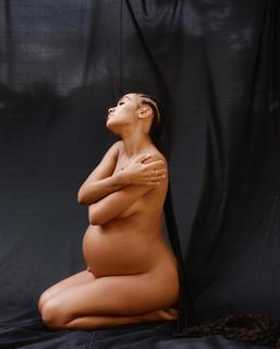 Leigh-Anne feet photo thumbnail