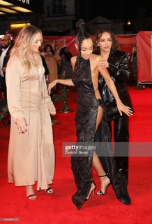 Leigh-Anne feet photo thumbnail