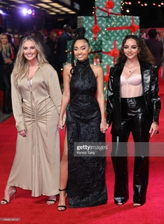 Leigh-Anne feet photo thumbnail