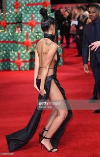 Leigh-Anne feet photo thumbnail