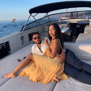 Leigh-Anne feet photo thumbnail