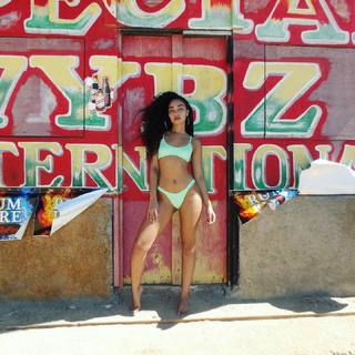 Leigh-Anne feet photo thumbnail