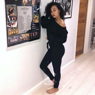 Leigh-Anne feet photo thumbnail