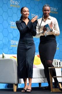 Leigh-Anne feet photo thumbnail