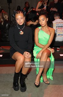 Leigh-Anne feet photo thumbnail