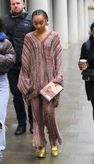 Leigh-Anne feet photo thumbnail