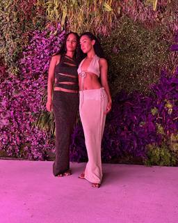 Leigh-Anne feet photo thumbnail