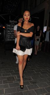 Leigh-Anne feet photo thumbnail