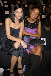 Leigh Lezark feet photo 3