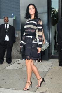 Leigh Lezark feet photo 9