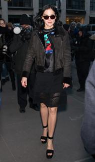 Leigh Lezark feet photo 13
