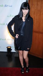 Leigh Lezark feet photo 5