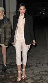Leigh Lezark feet photo 1