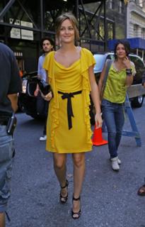 Leighton Meester feet photo thumbnail