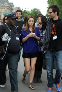 Leighton Meester feet photo thumbnail
