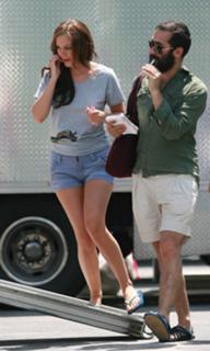 Leighton Meester feet photo thumbnail
