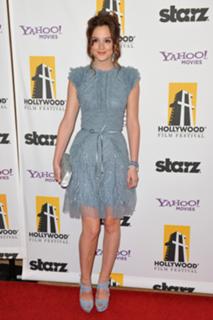 Leighton Meester feet photo thumbnail