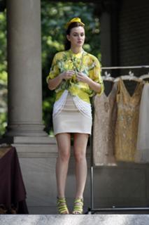 Leighton Meester feet photo thumbnail
