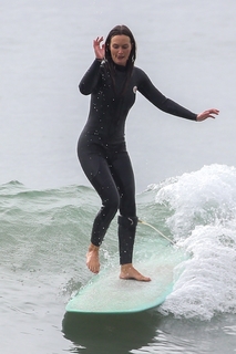 Leighton Meester feet photo thumbnail