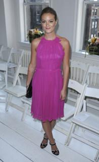 Leighton Meester feet photo thumbnail