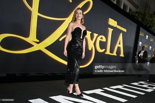 Leighton Meester feet photo thumbnail