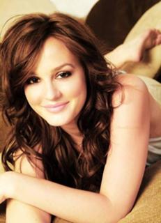 Leighton Meester feet photo thumbnail