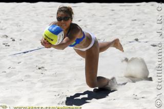 Leila Barros feet photo 8