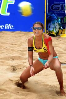 Leila Barros feet photo 5