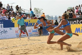 Leila Barros feet photo 18