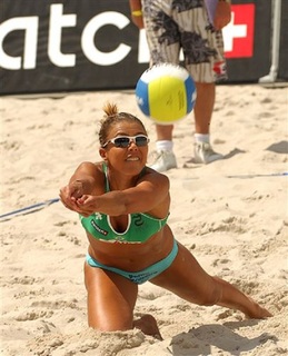 Leila Barros feet photo 11