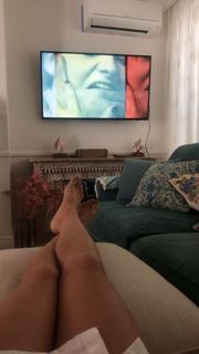 Leila George feet photo thumbnail