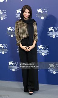 Leila Hatami feet photo 12