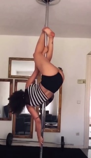 Leila Lowfire feet photo 12