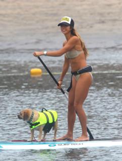 Leilani Dowding feet photo thumbnail