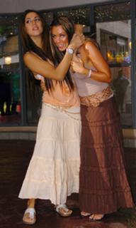 Leilani Dowding feet photo thumbnail